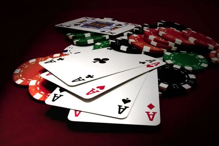 Filipino players browsing sz777 casino on mobile phones
